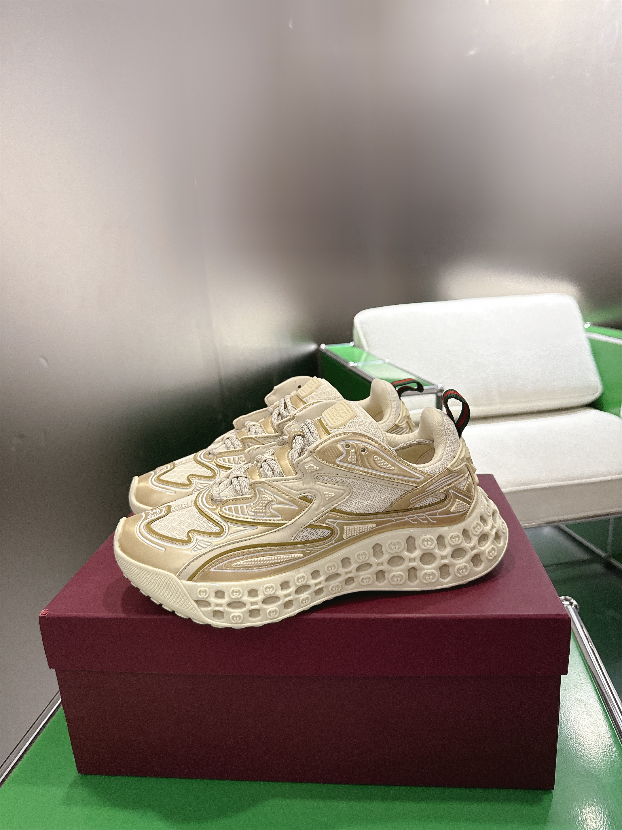 Gucci Women Shoes