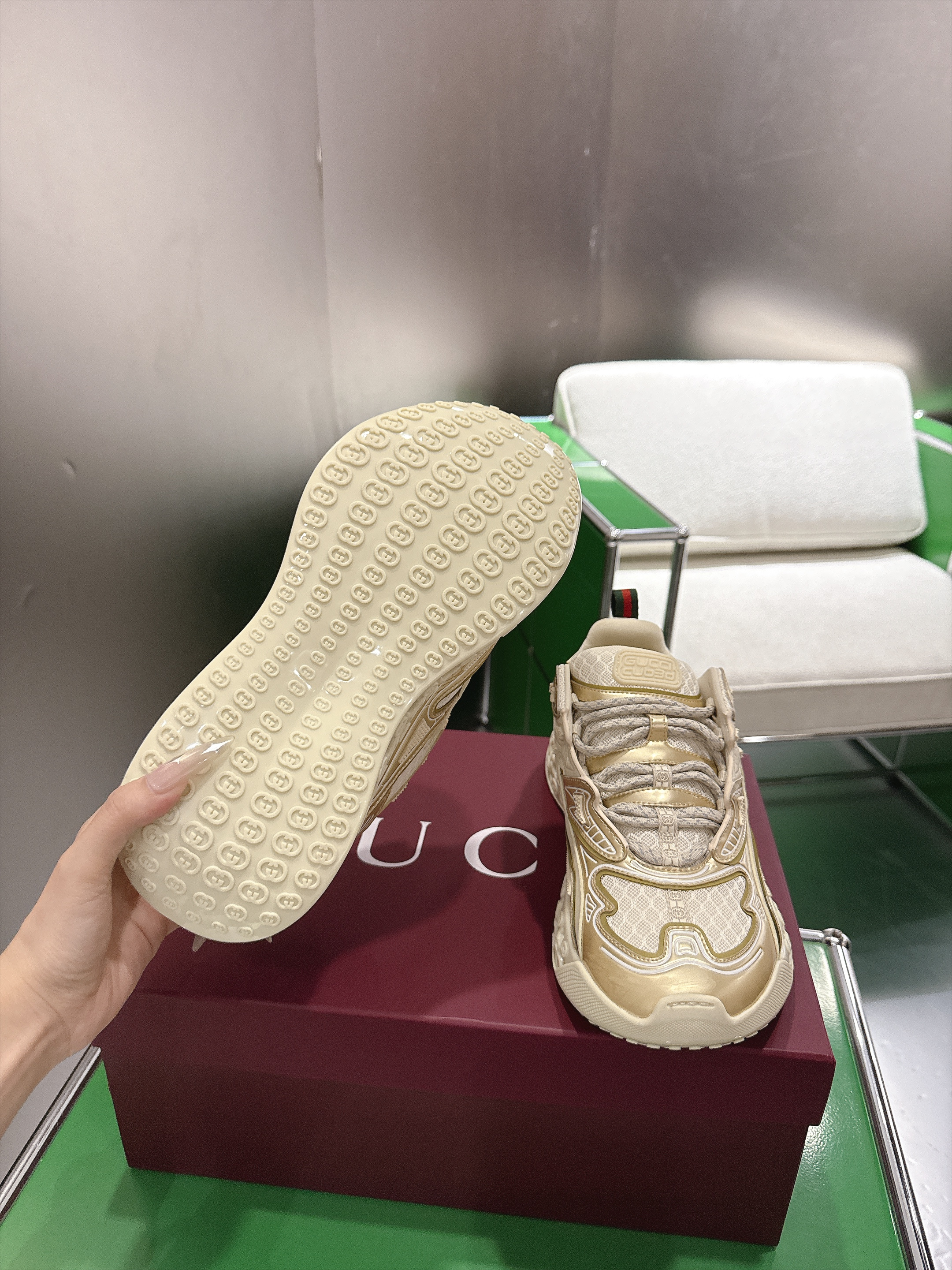 Gucci Women Shoes