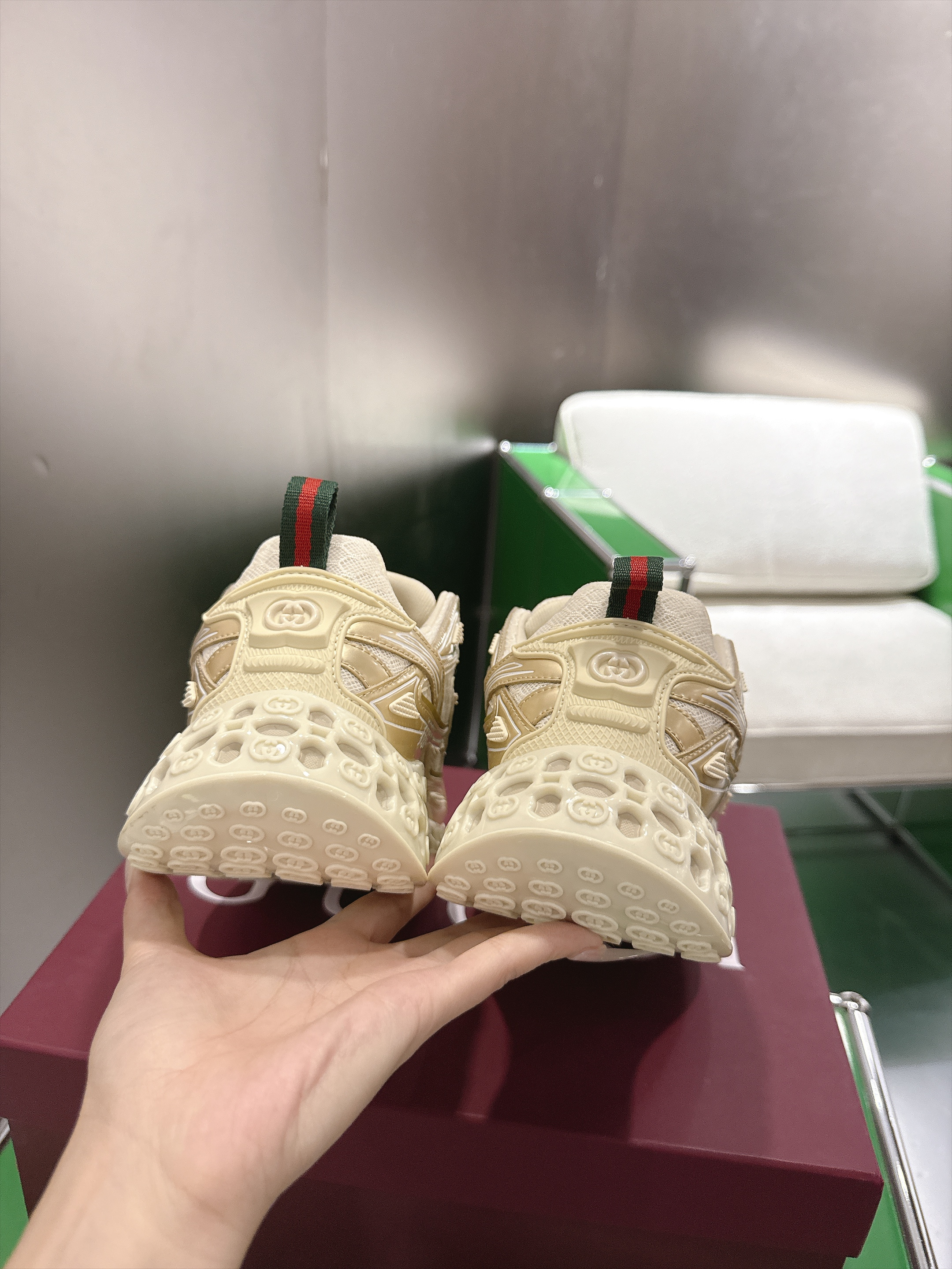 Gucci Women Shoes