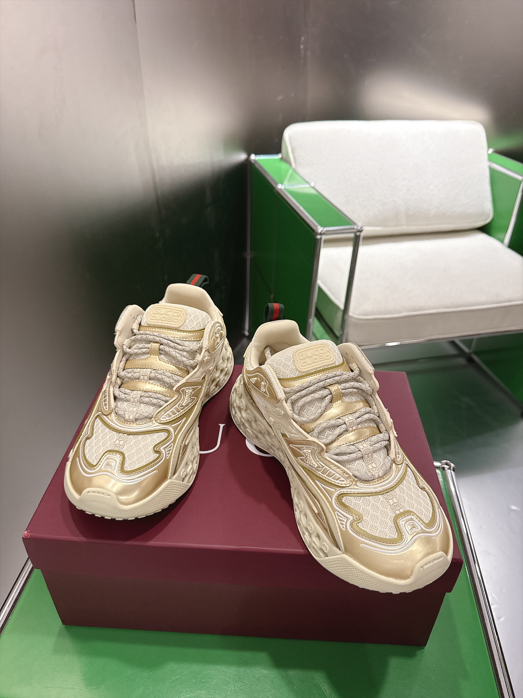 Gucci Women Shoes