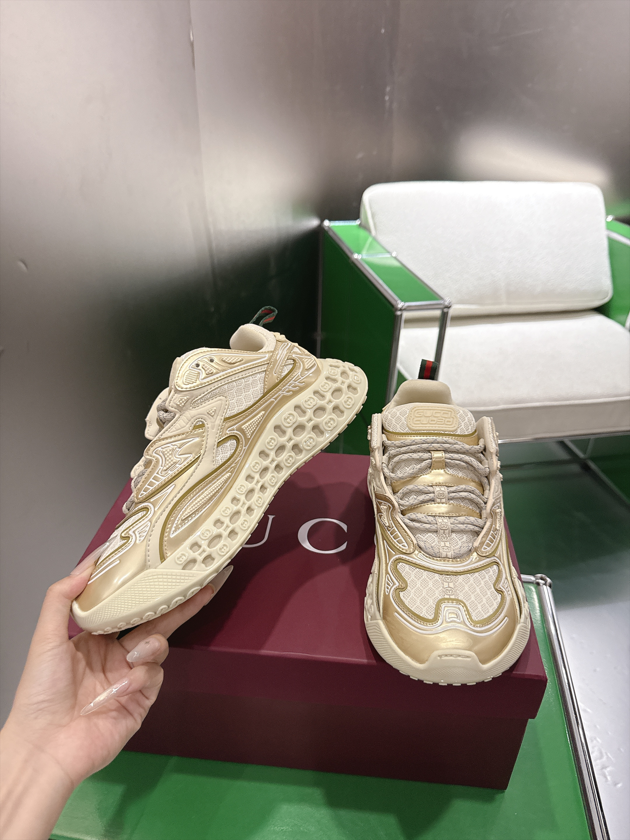 Gucci Women Shoes
