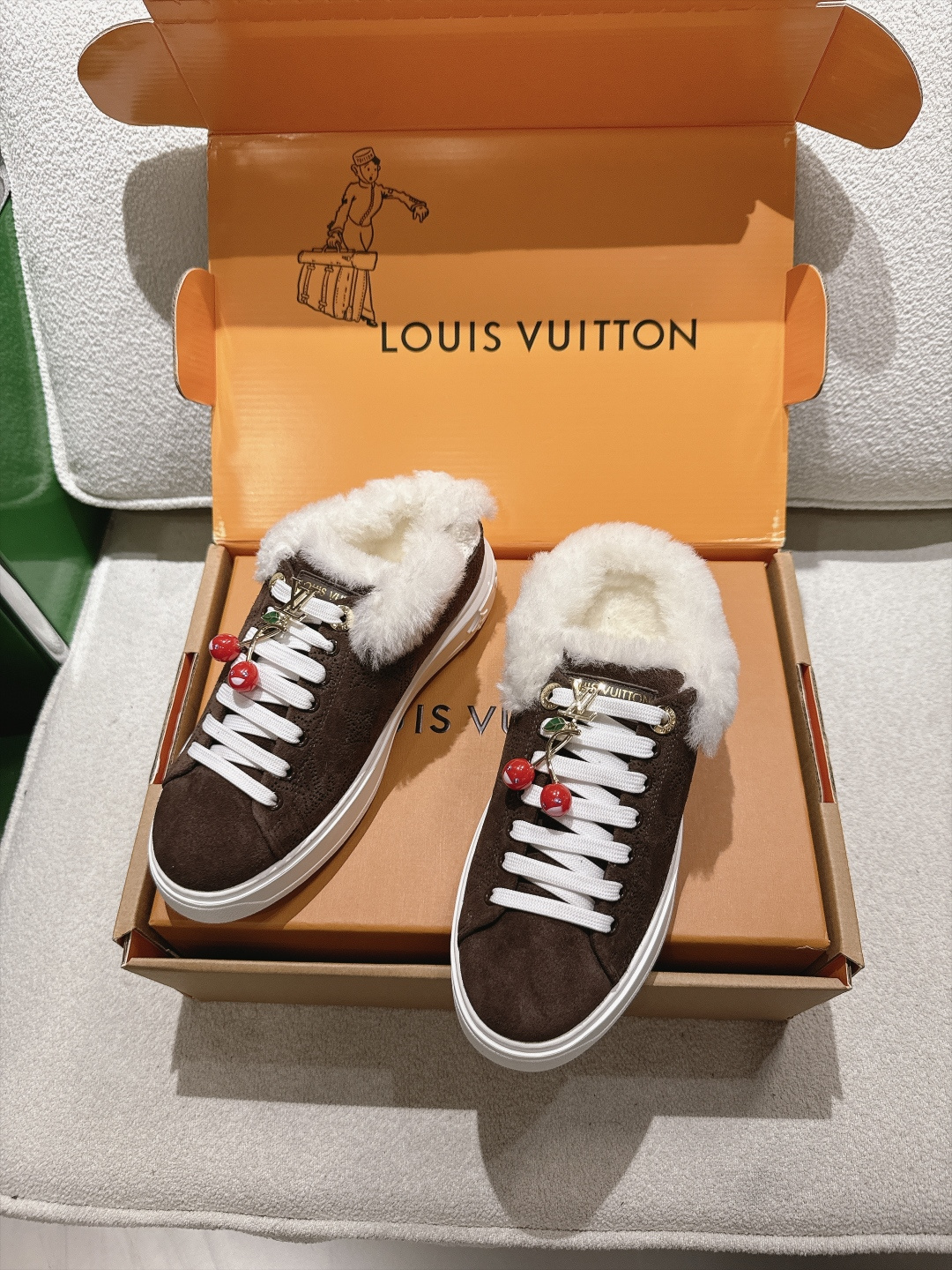 Louis Vuitton Sneakers