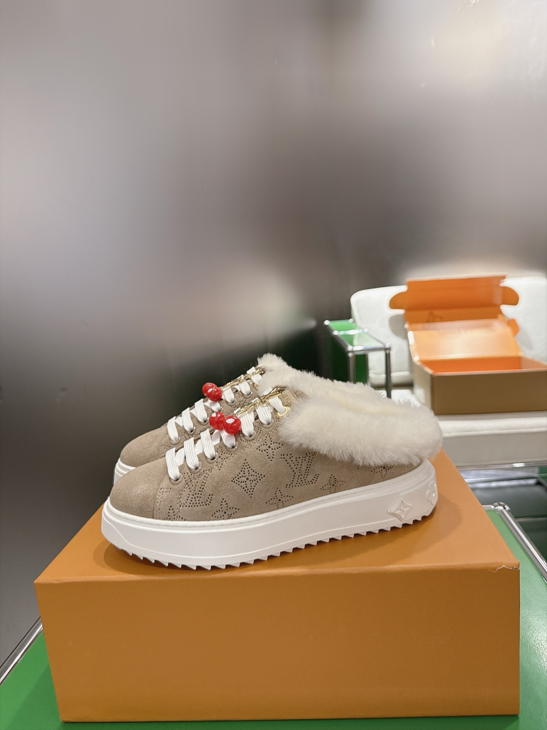 Louis Vuitton Sneakers