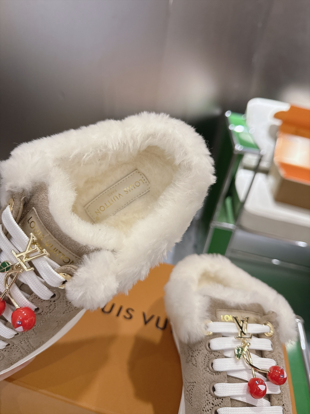 Louis Vuitton Sneakers