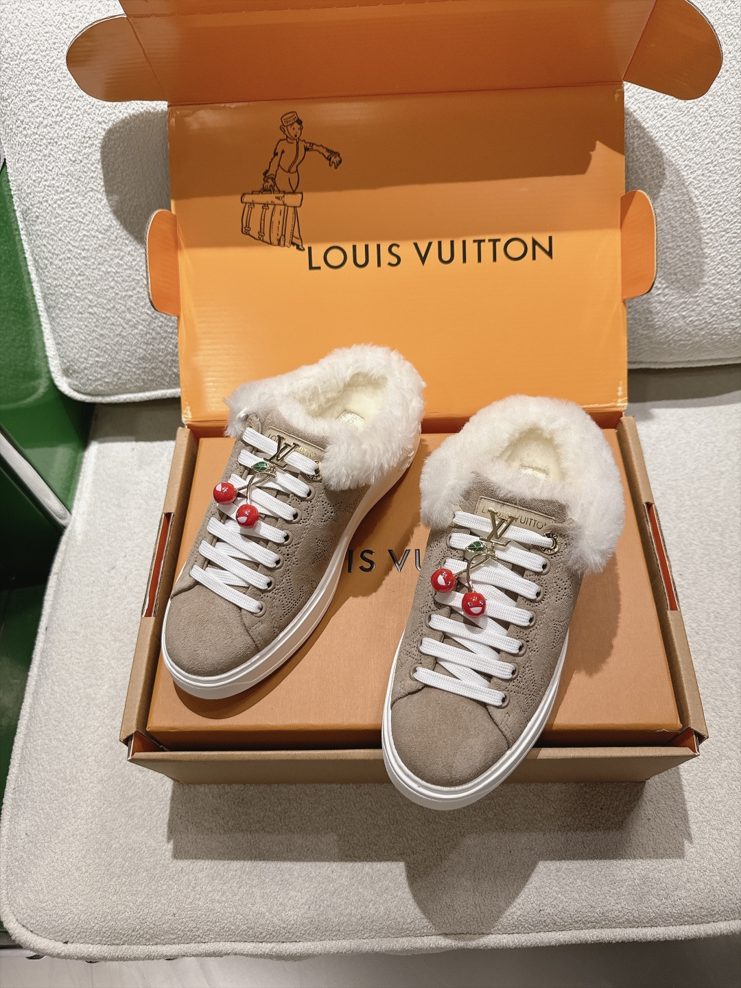 Louis Vuitton Sneakers