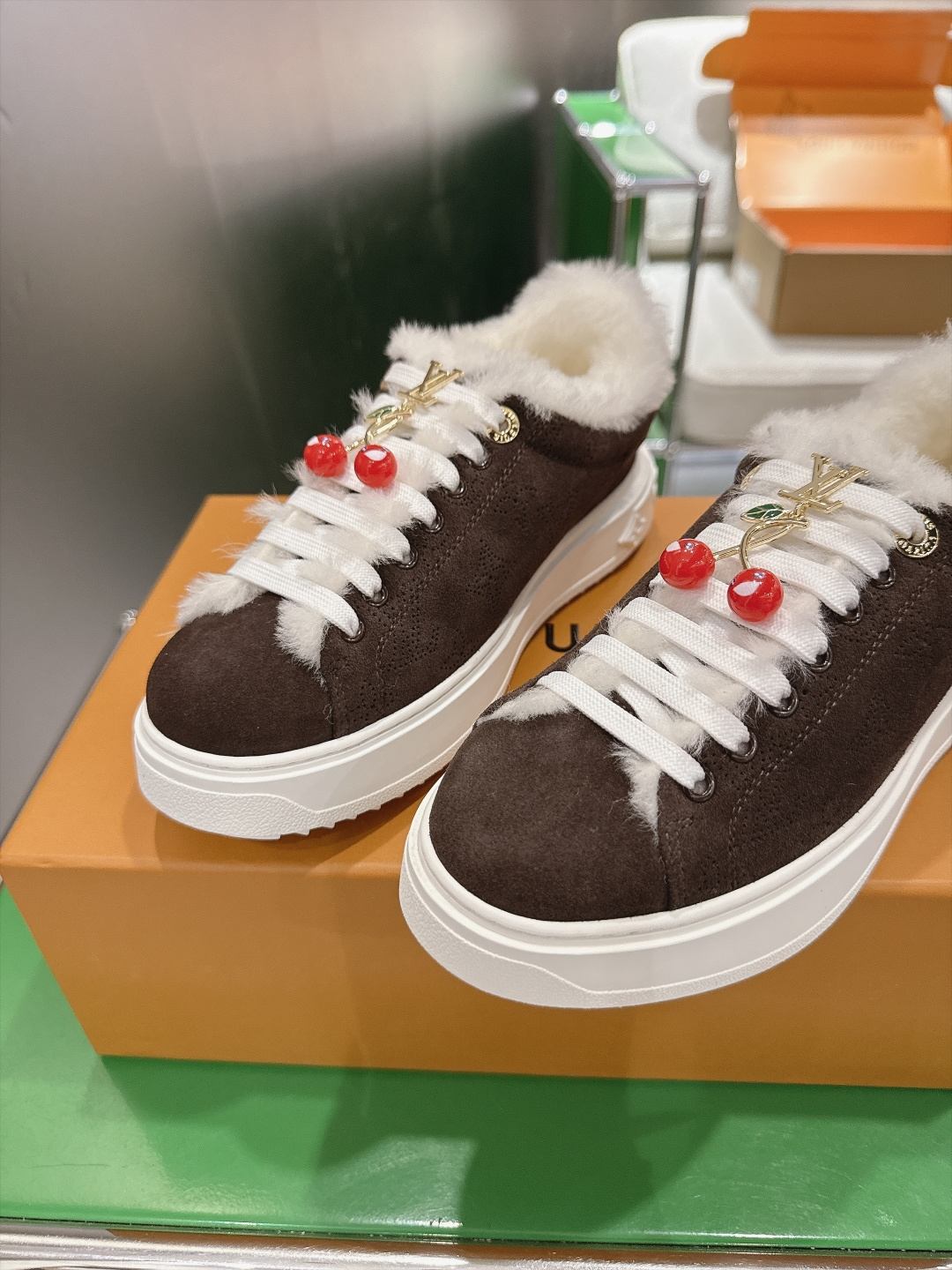 Louis Vuitton Sneakers