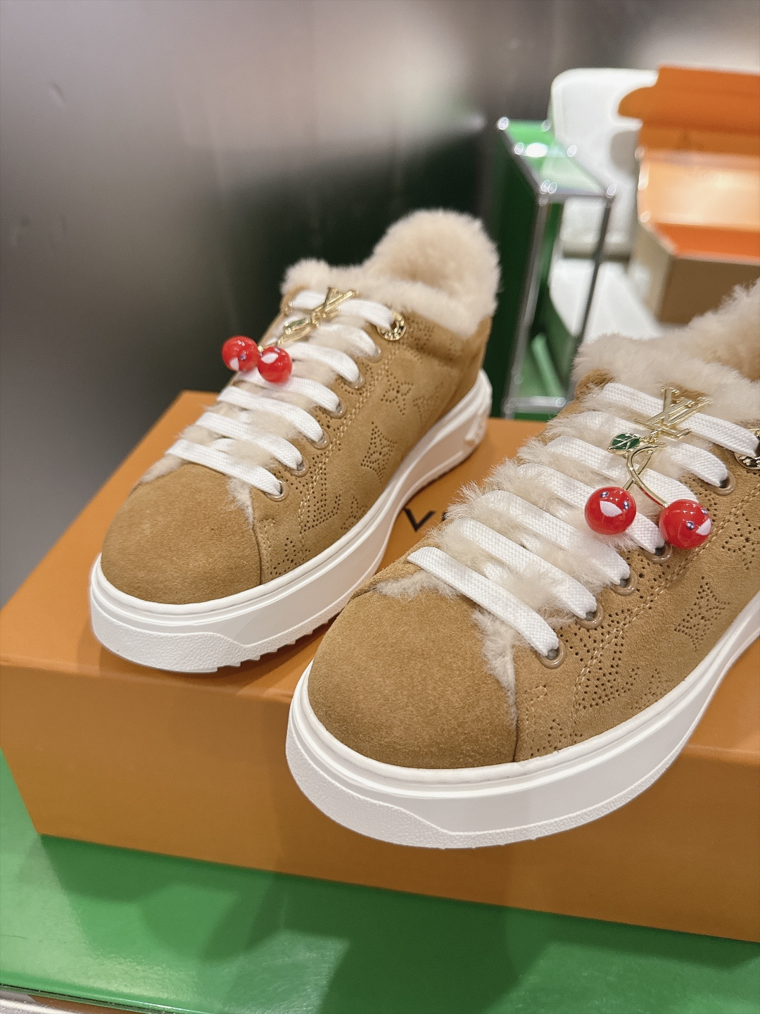 Louis Vuitton Sneakers