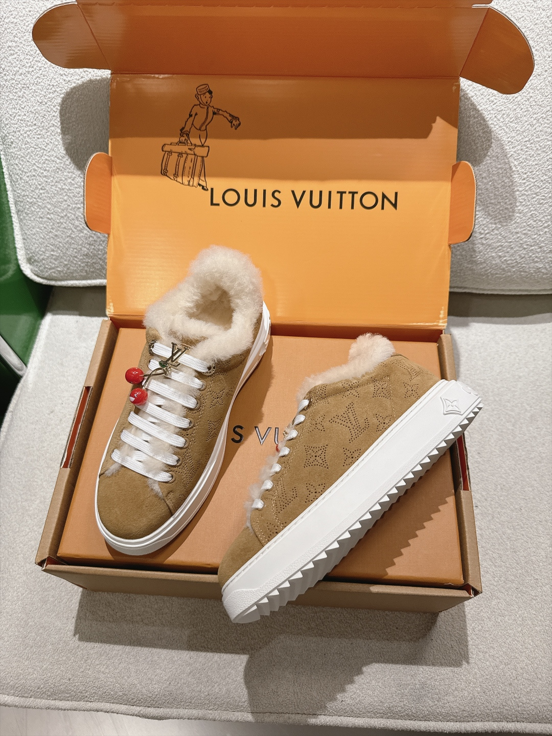 Louis Vuitton Sneakers