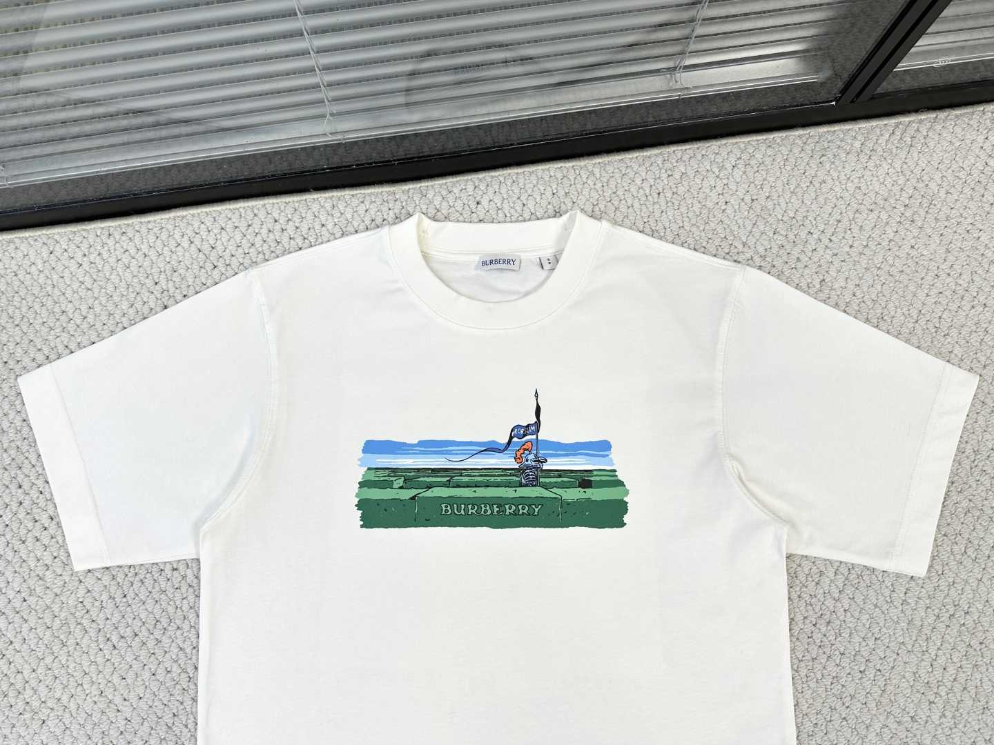 BBR 产品简介巴宝莉 / 庄园迷宫棉质 T 恤衫面料：15支特纺紧密棉 / 230G罗纹：32支1×1