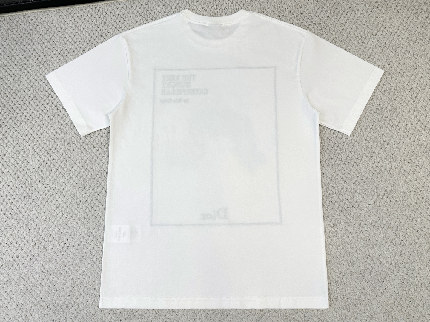 ·产品简介CD / Book Cover 图案 T 恤面料：15支特纺紧密棉 / 230G罗纹：32支1