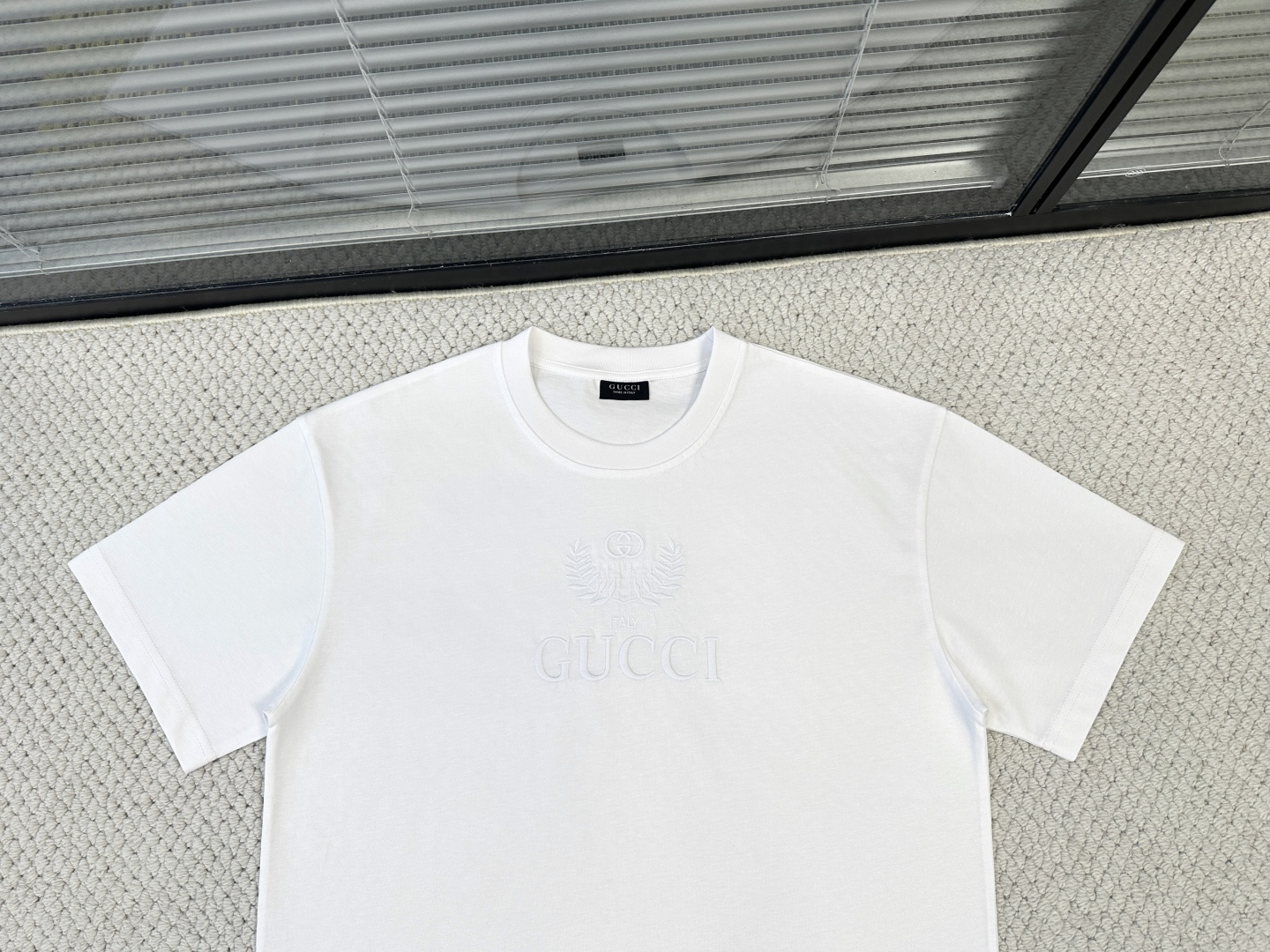 Gucci古奇/产品简介GC / 饰刺绣针织棉T恤面料：15支特纺紧密棉 / 230G罗纹：32支1×1