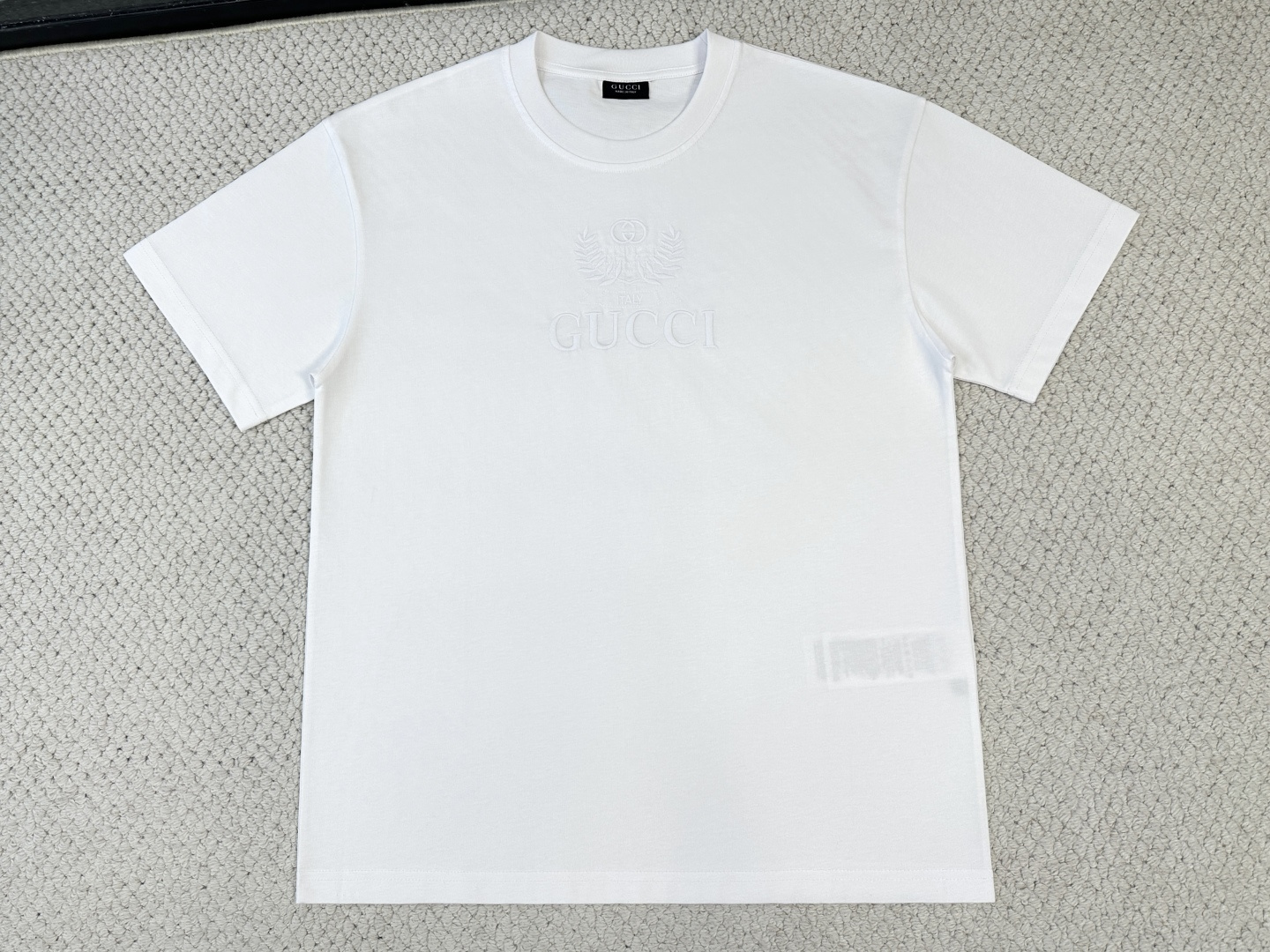 Gucci古奇/产品简介GC / 饰刺绣针织棉T恤面料：15支特纺紧密棉 / 230G罗纹：32支1×1