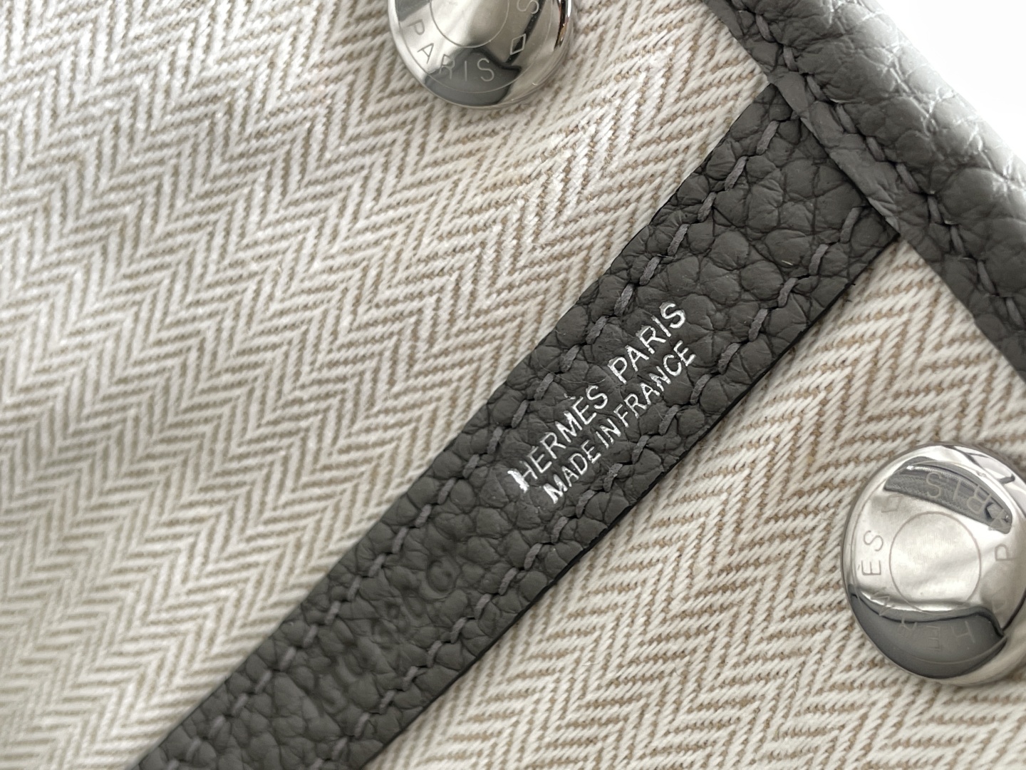 Hermès Garden Party Mini Bag in Nimbus Rain Gray Togo Leather 8 cmp i1744194171871 8023 0 6