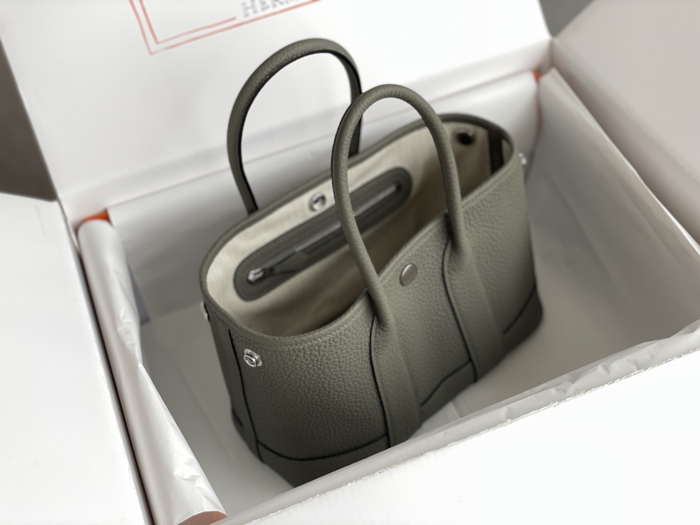 Hermès Garden Party Mini Bag in Nimbus Rain Gray Togo Leather 5 cmp i1744194171873 5976 0 3
