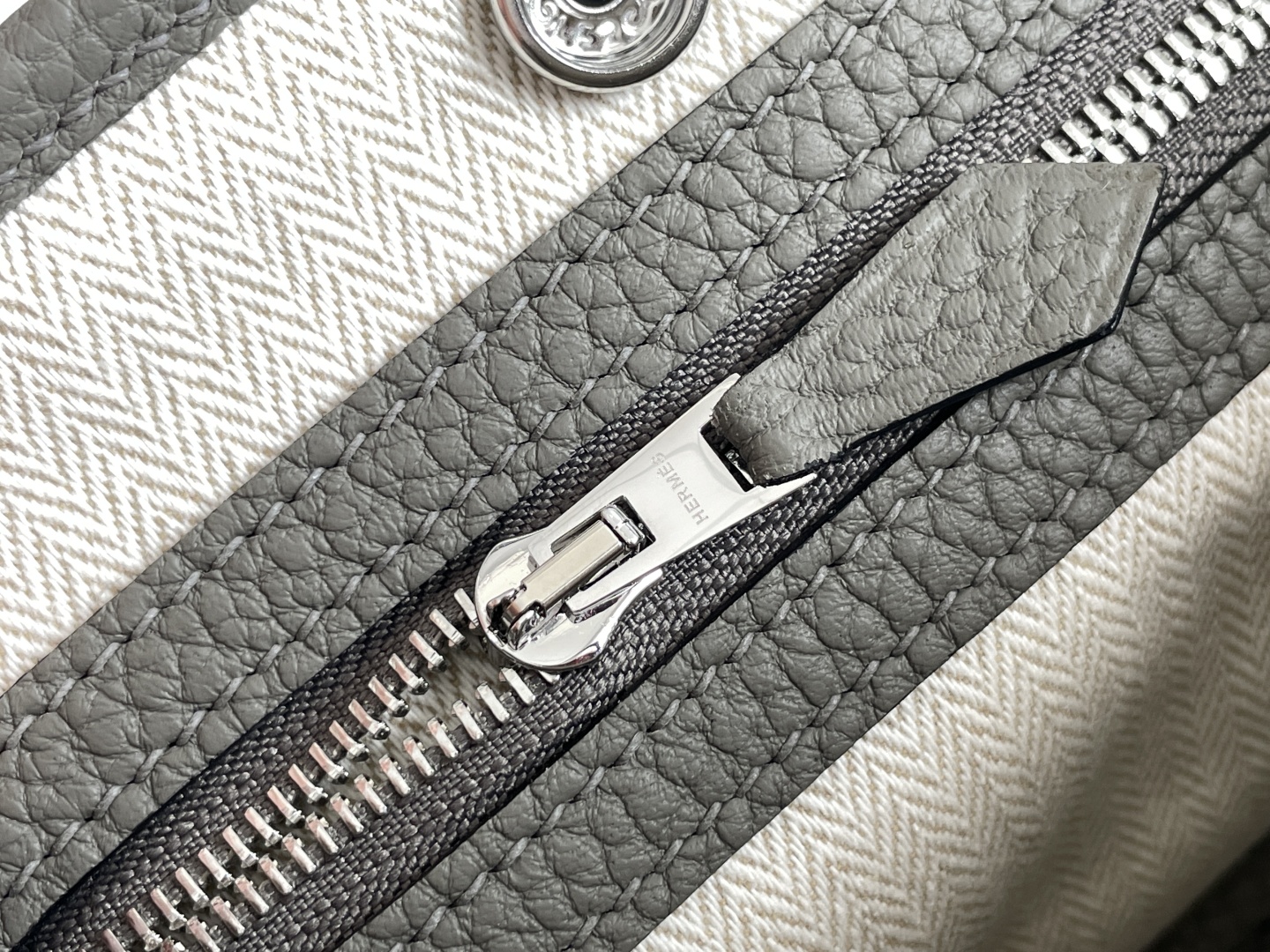 Hermès Garden Party Mini Bag in Nimbus Rain Gray Togo Leather 9 cmp i1744194175651 3399 0 7