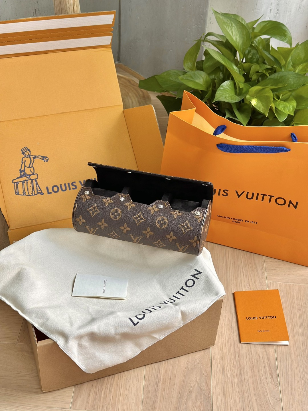 路易威登 Louis Vuitton 高定典藏名品高定成衣时装外套连衣裙衬衫T恤 #17C02449 7