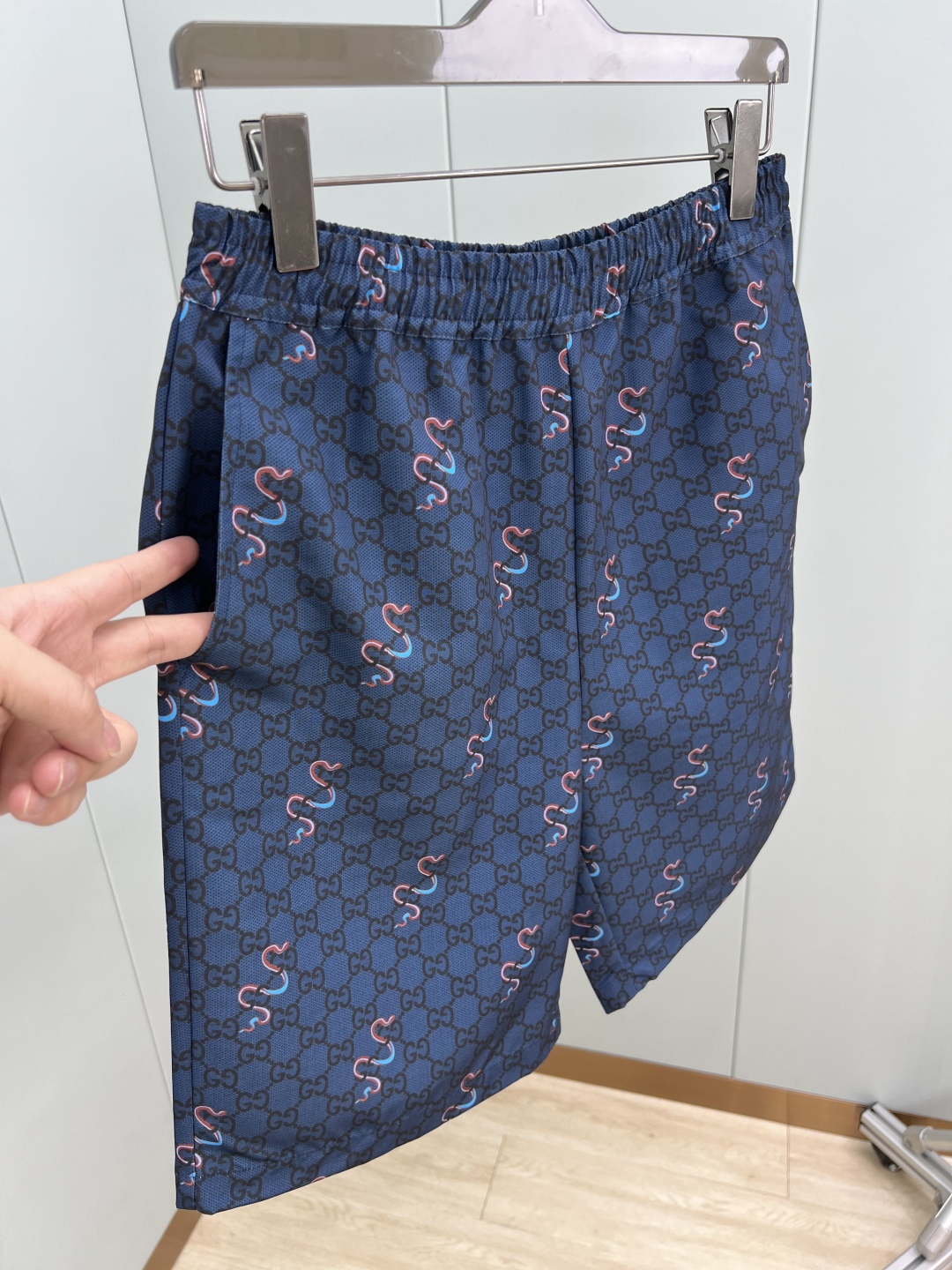 Gucci Men's Blue Cotton Shorts with Snake and Logo Print - Summer Collection 5 cmp i1743696191338 3289 0 6