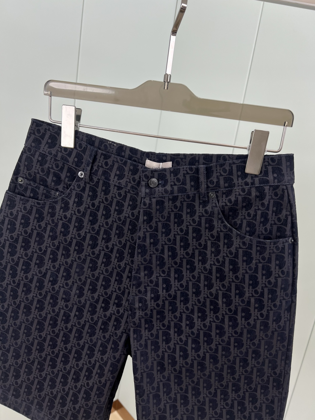 DIOR x Kaws Oblique Print Denim Shorts - Limited Edition 4 cmp i1743697976543 7411 0 5