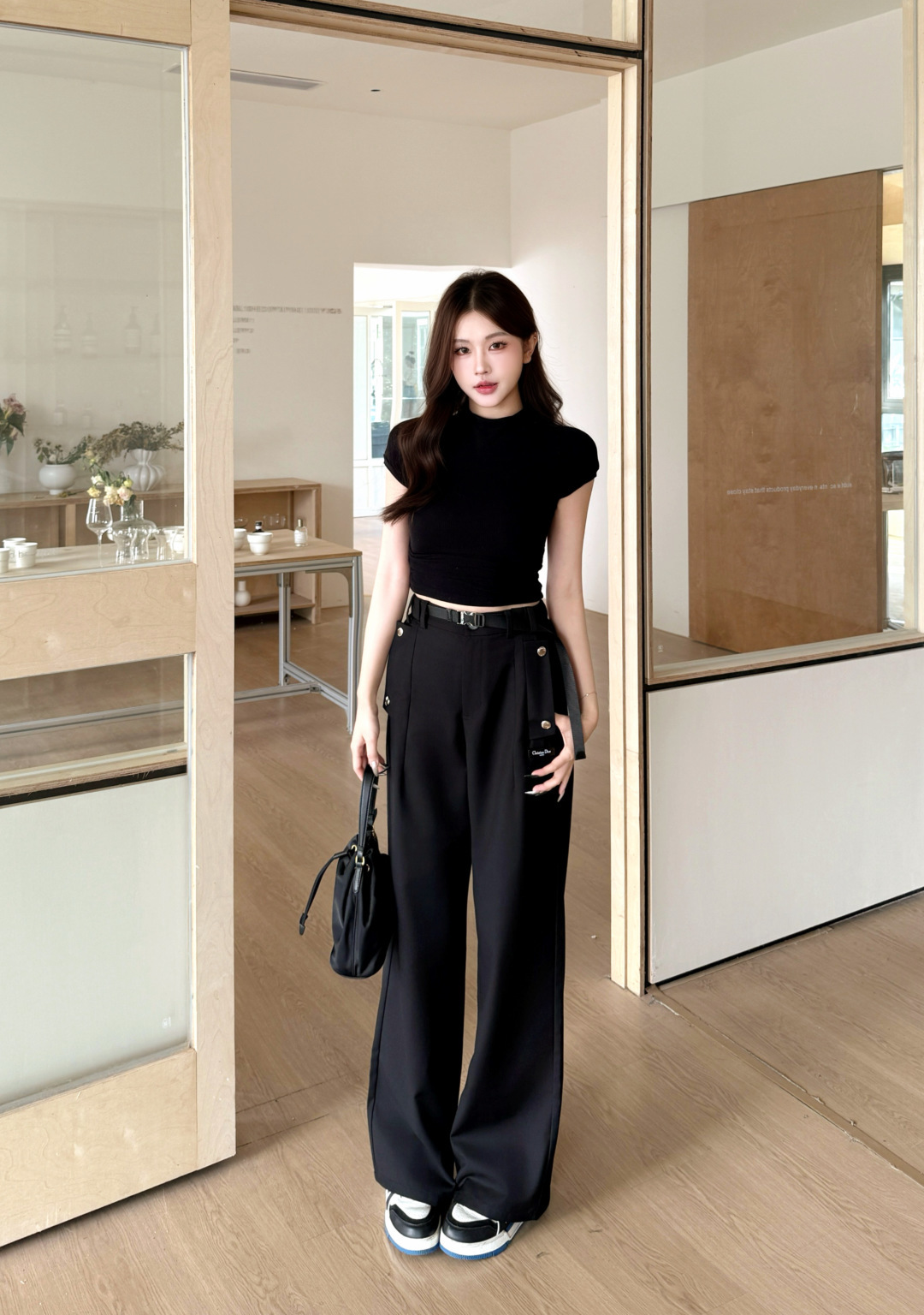 NO:739094,,,19860909,,,Women's clothing