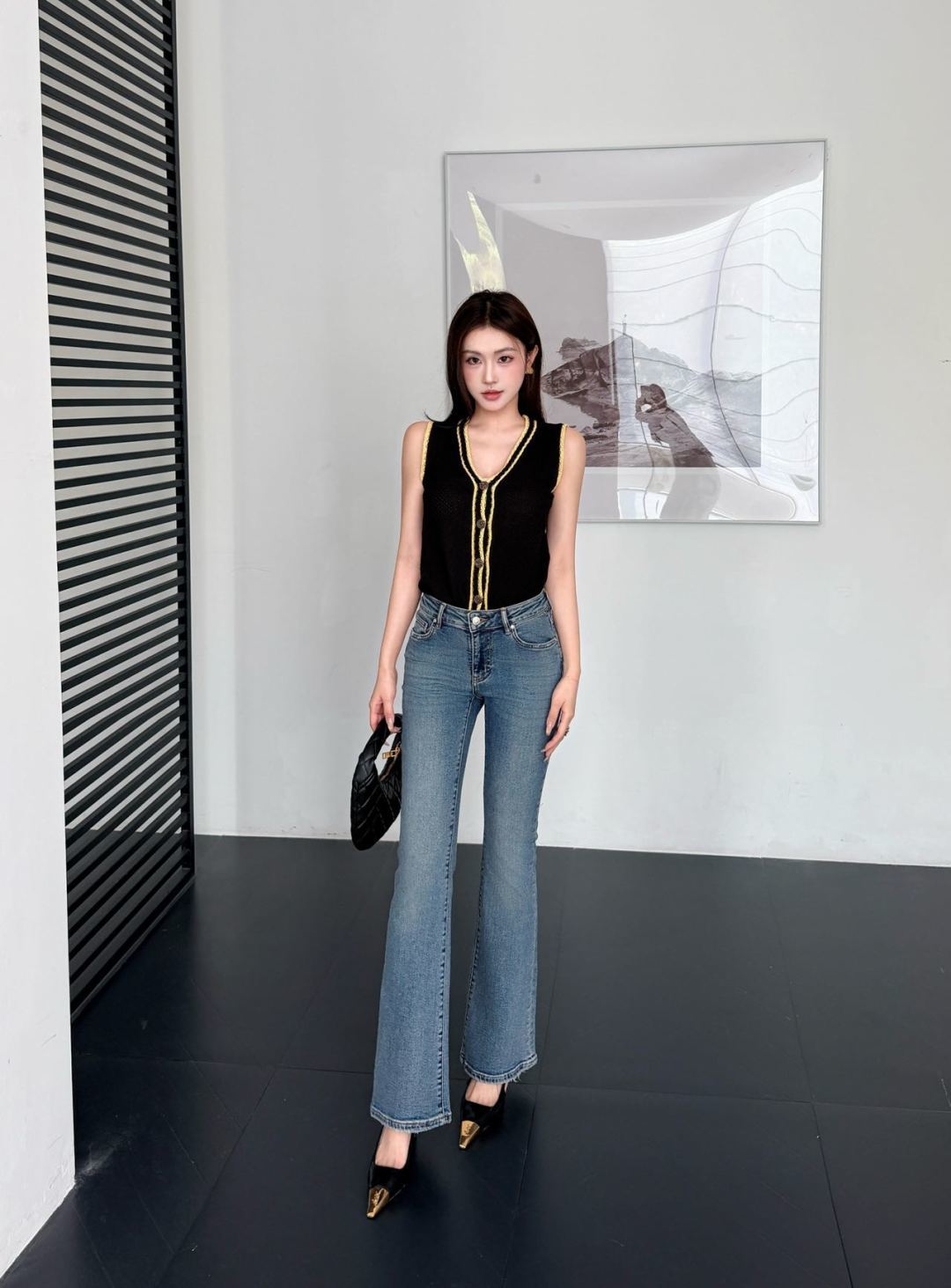 NO:793849,,,19860909,,,Women's clothing