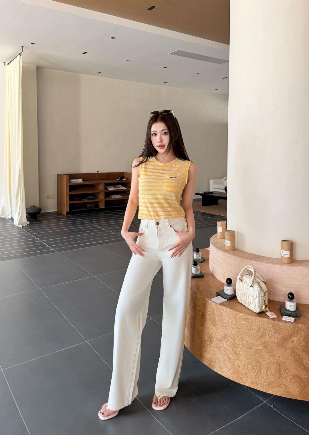 NO:805431,,,19860909,,,Women's clothing
