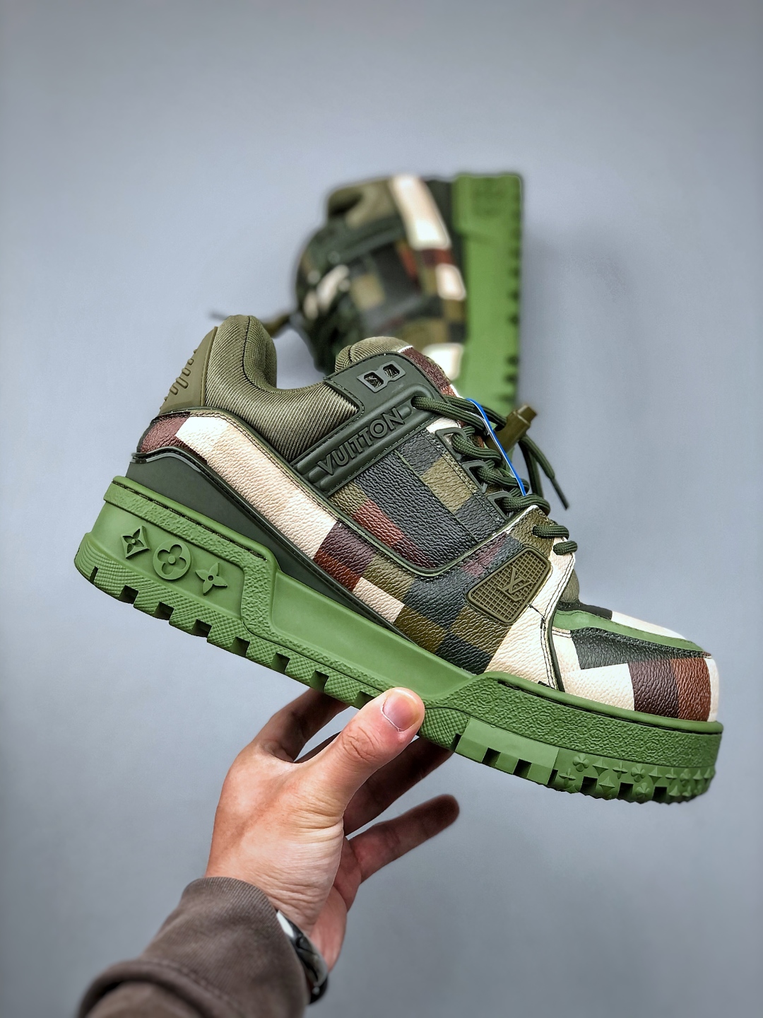 420 LV-路易-威登trainer 2025走秀最新款意大利进口小牛皮拼接
