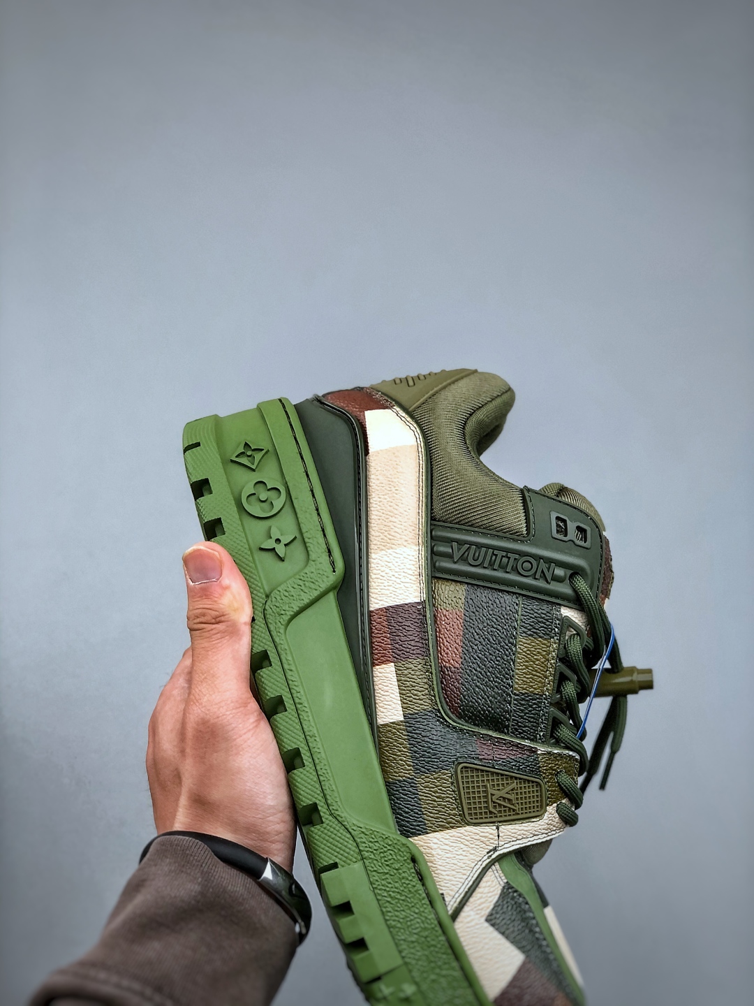 420 LV-路易-威登trainer 2025走秀最新款意大利进口小牛皮拼接