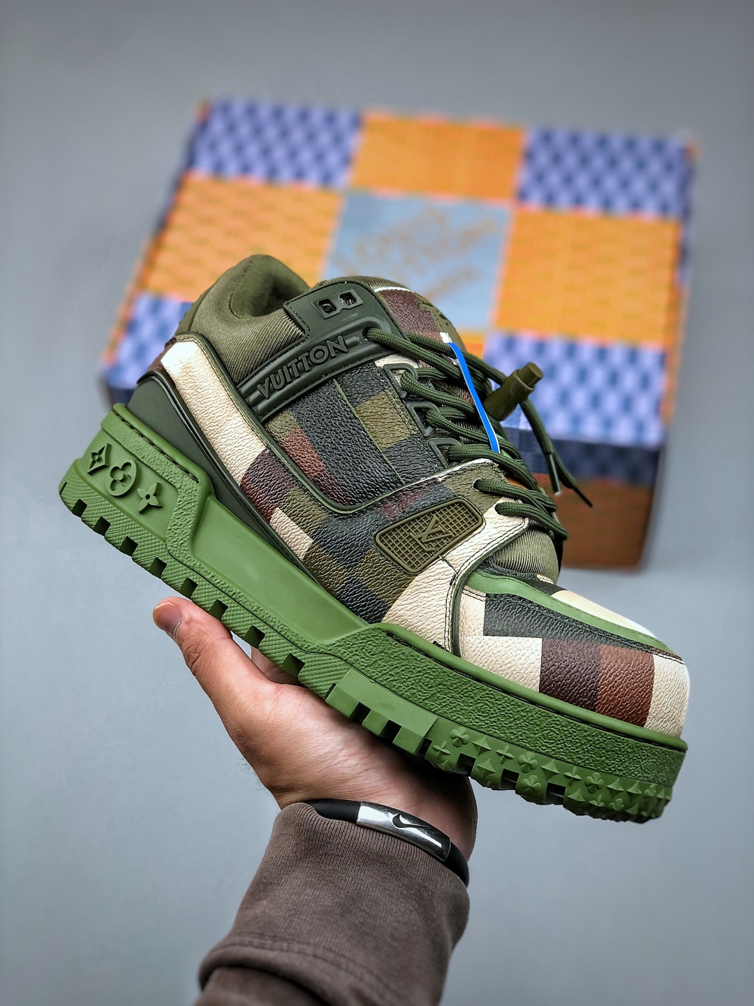 420 LV-路易-威登trainer 2025走秀最新款意大利进口小牛皮拼接
