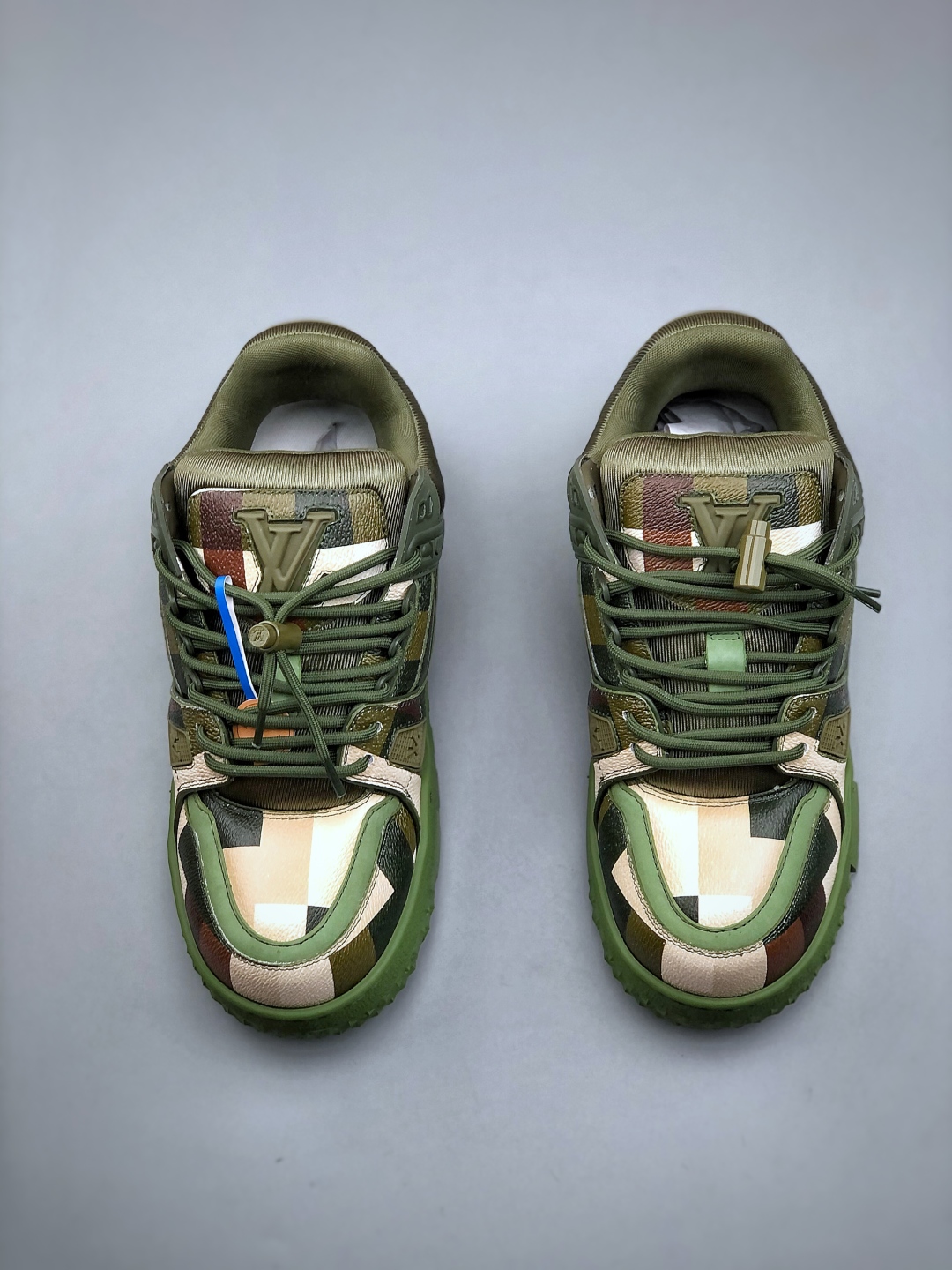 420 LV-路易-威登trainer 2025走秀最新款意大利进口小牛皮拼接