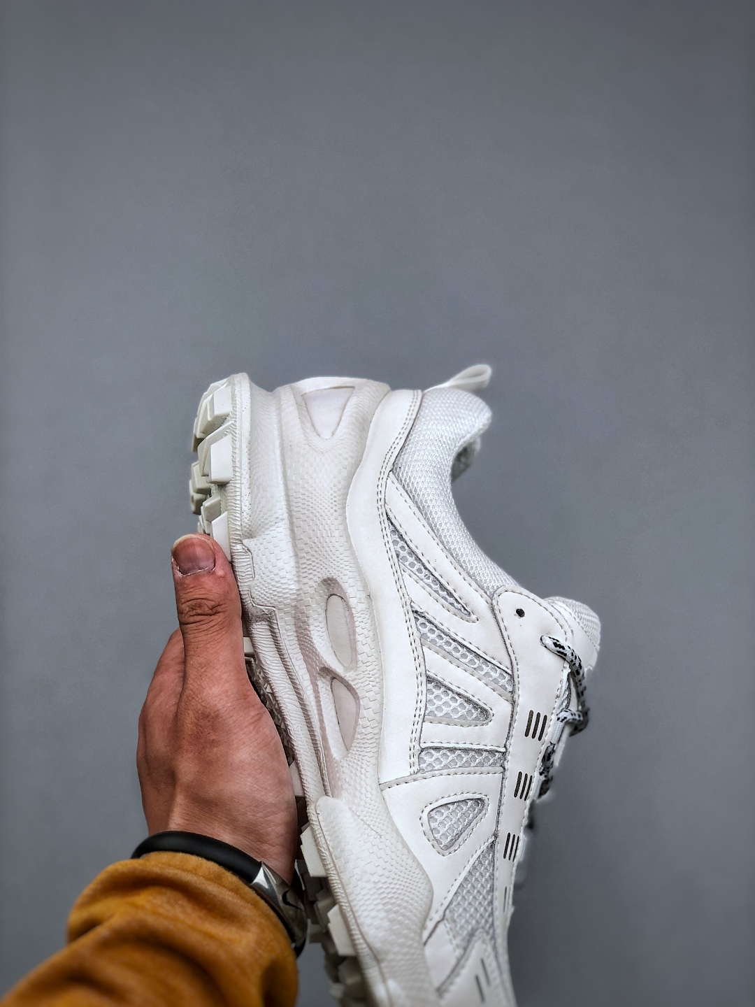 300 Ecco 爱步 皮条带网 透气，经典和现代工艺品质融合 精选小牛皮面料 百搭休闲老爹鞋