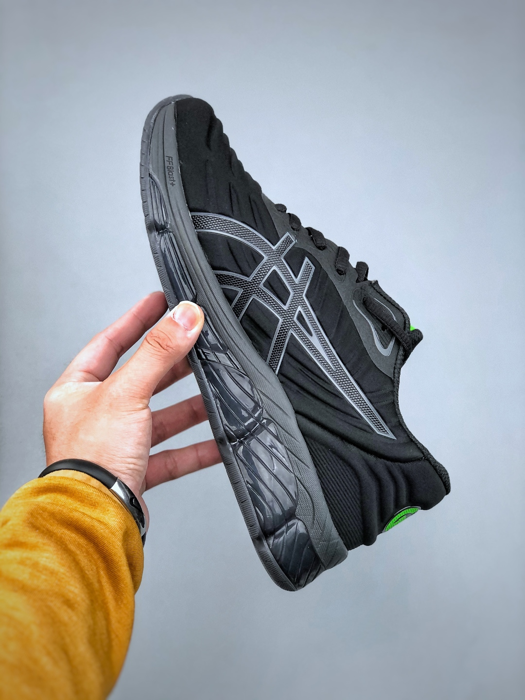 💰290 Asics Gel-Quantum 360 VIII 亚瑟士复古透气休闲鞋缓震男子耐磨跑步鞋 1203A593-001 #鞋面采用无缝线鞋面，贴合脚型，穿着舒适；中底360°环绕式GL，提供良好的缓冲性能；尺码：40-45（半）