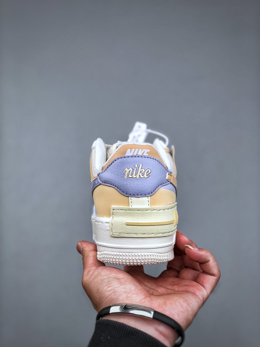 💰220纯原版
Nike WMNS Air Force 1 Shadow"Sail/White Onyx "空军一号轻量增高低帮百搭板鞋"皮革米白浅橘淡紫双钩"DZ1847-114 尺码： 36 36.5 37.5 38 38.5 39 40 41 42
