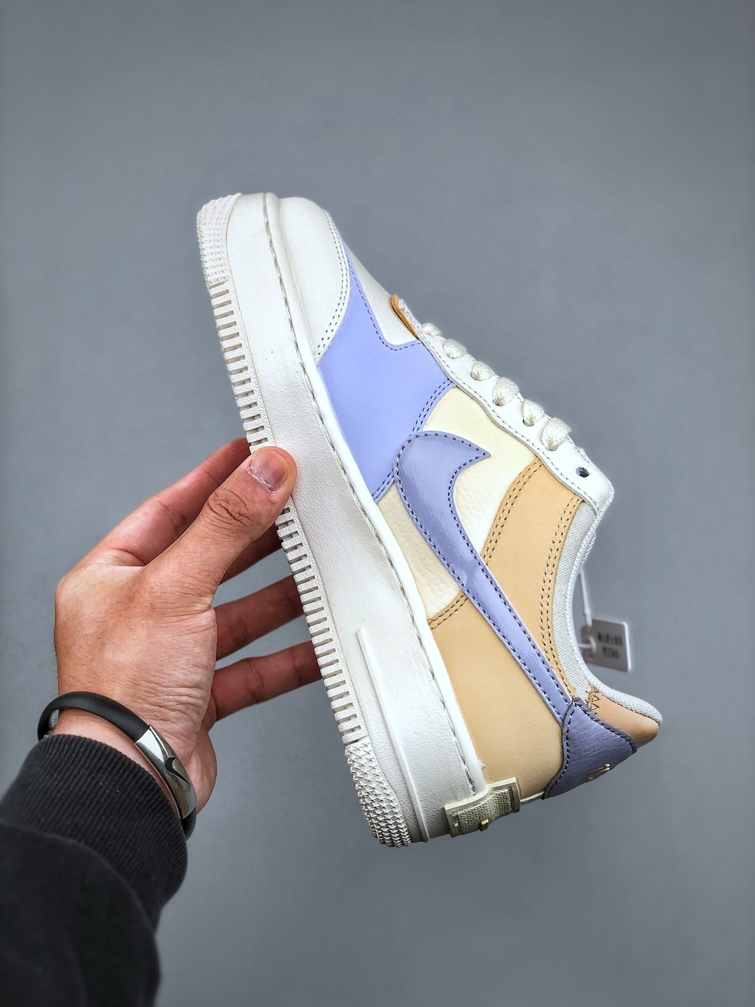 💰220纯原版
Nike WMNS Air Force 1 Shadow"Sail/White Onyx "空军一号轻量增高低帮百搭板鞋"皮革米白浅橘淡紫双钩"DZ1847-114 尺码： 36 36.5 37.5 38 38.5 39 40 41 42