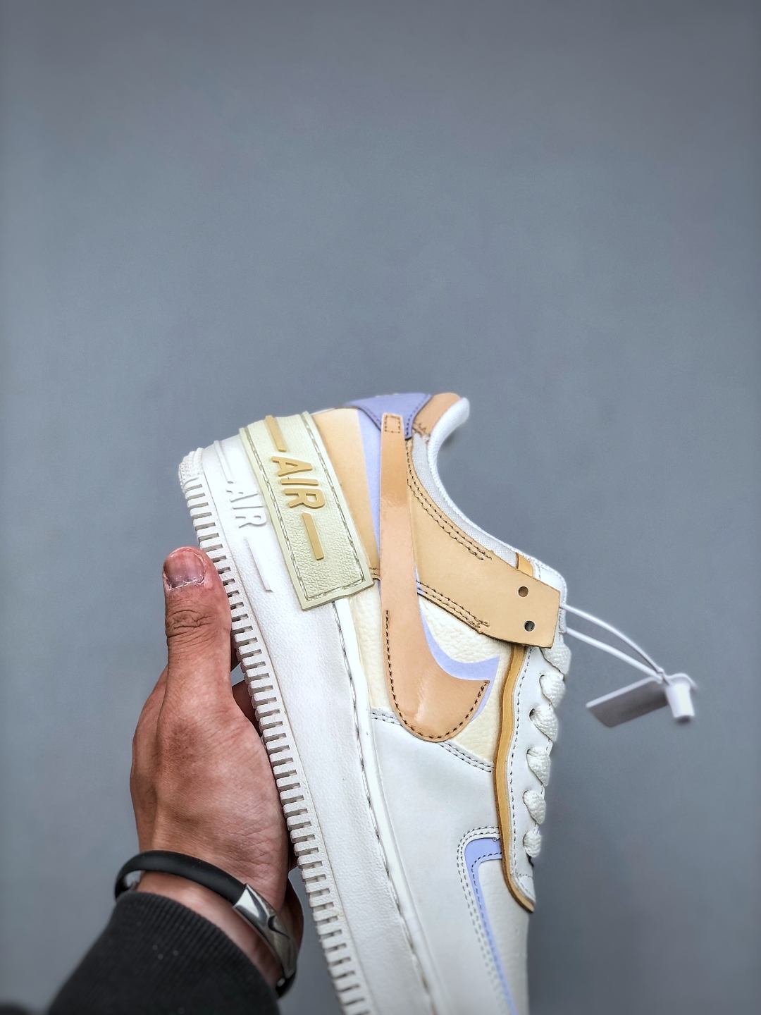 💰220纯原版
Nike WMNS Air Force 1 Shadow"Sail/White Onyx "空军一号轻量增高低帮百搭板鞋"皮革米白浅橘淡紫双钩"DZ1847-114 尺码： 36 36.5 37.5 38 38.5 39 40 41 42
