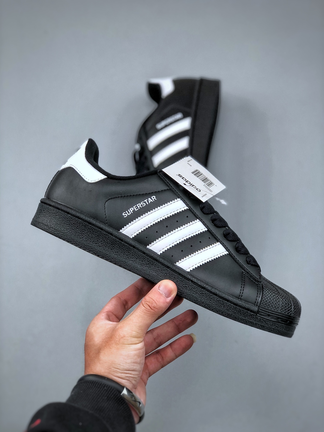 💰真标150💰公司级180💰纯原220Adidas Superstar 贝壳头 顶级充正版本 专供各大实体专卖店货源 原底档案 原楦头 原厂 进口皮质 经典百搭小白鞋货号：JH7033 Size：35-45
