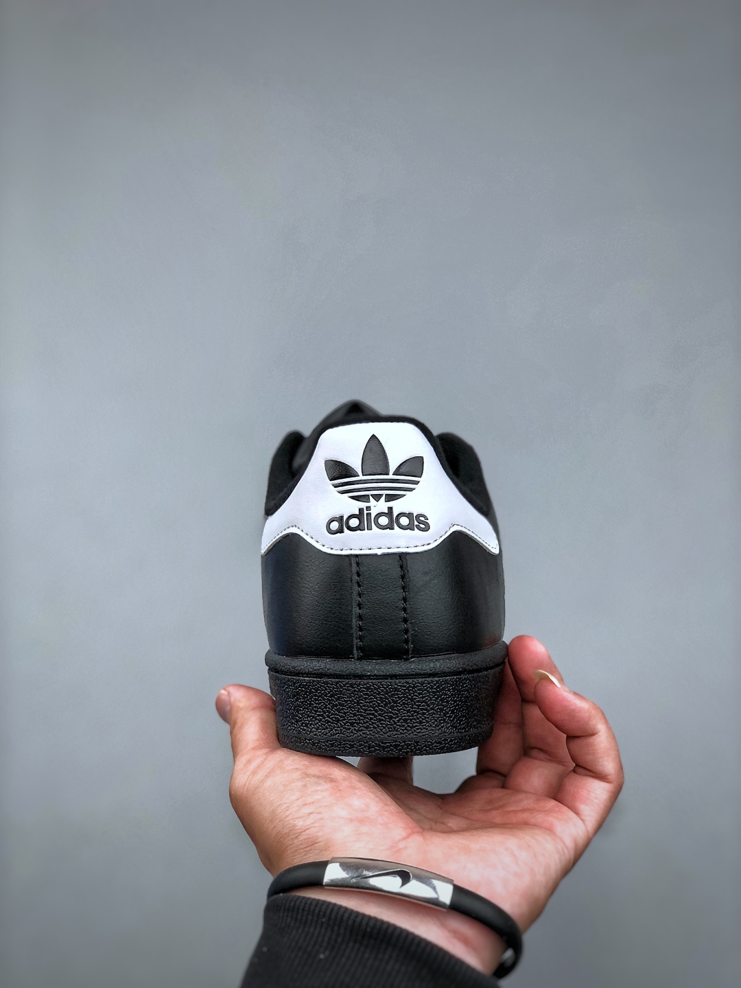 💰真标150💰公司级180💰纯原220Adidas Superstar 贝壳头 顶级充正版本 专供各大实体专卖店货源 原底档案 原楦头 原厂 进口皮质 经典百搭小白鞋货号：JH7033 Size：35-45
