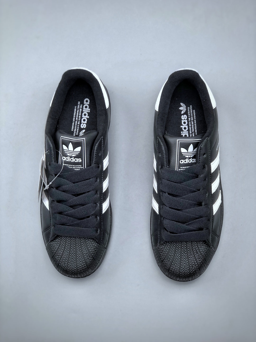 💰真标150💰公司级180💰纯原220Adidas Superstar 贝壳头 顶级充正版本 专供各大实体专卖店货源 原底档案 原楦头 原厂 进口皮质 经典百搭小白鞋货号：JH7033 Size：35-45