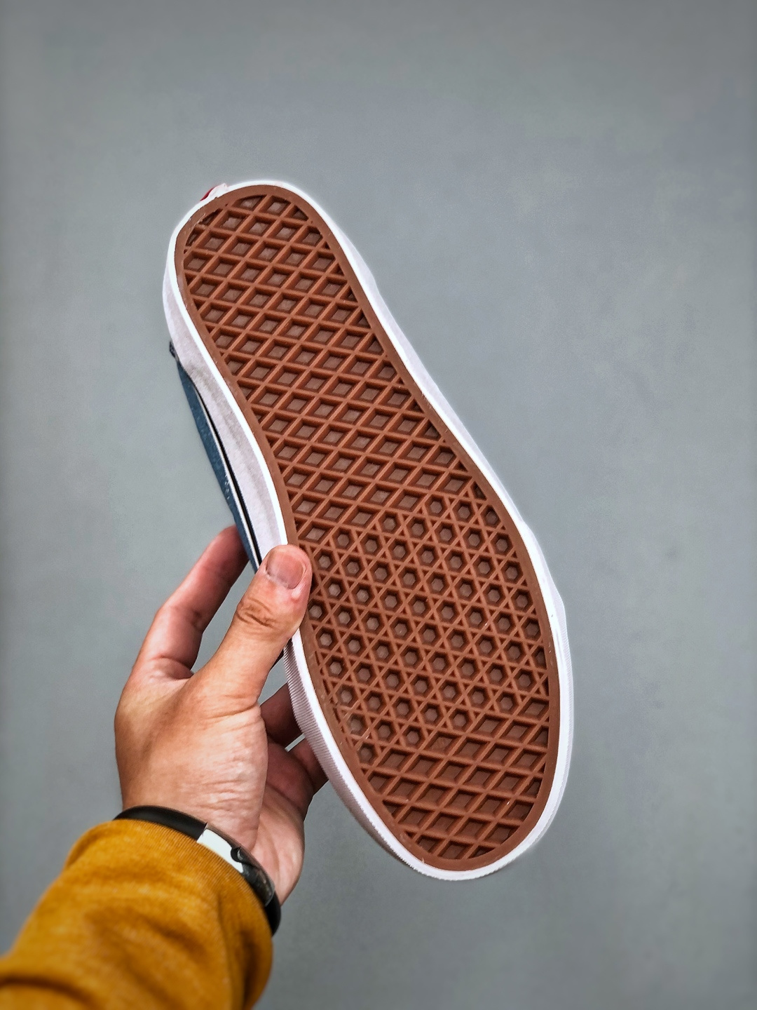 Vans Old Skool Low-Top Denim Blue Sneakers - Classic Style, Comfortable Fit 9 cmp i1745782380907 9660 0 7