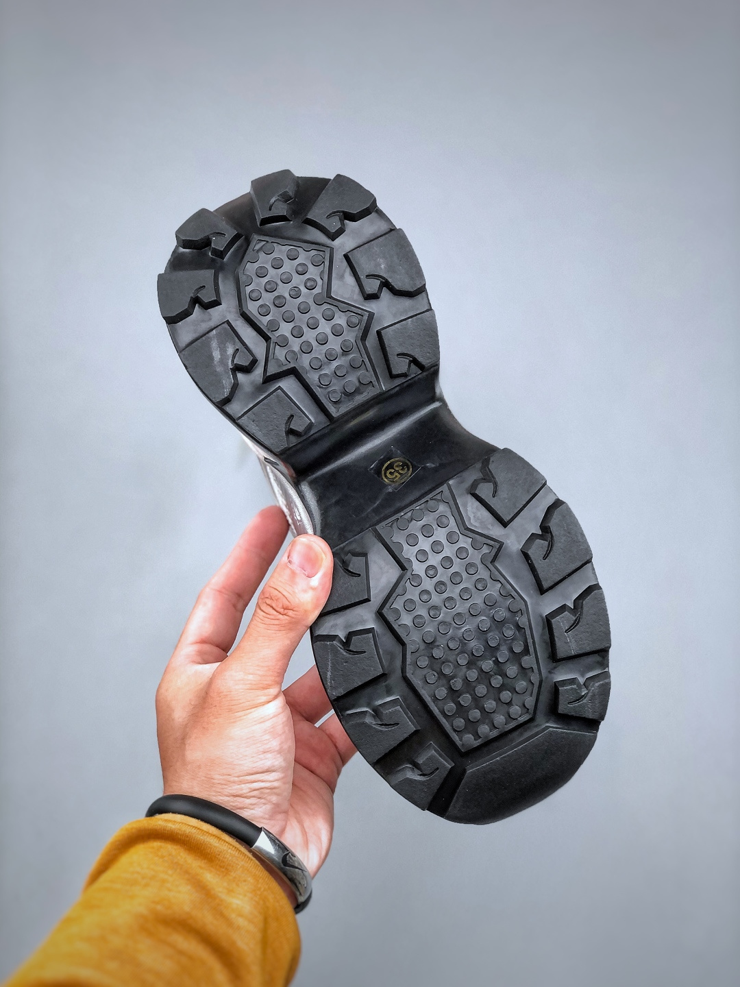 Gucci CC Women's Space Travel Chunky Sneakers Silver Gray Platform Shoes 9 cmp i1745782933576 4519 0 7