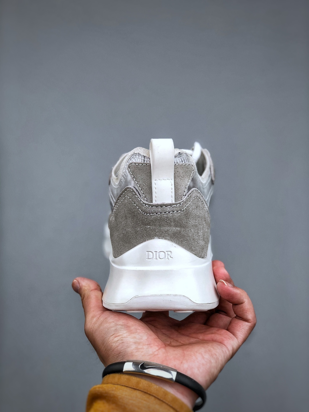 Dior B30 Sneakers Gray Mesh - Reinterprets Tennis Shoes For A Fashionable Look 8 cmp i1745783210040 4728 0 6