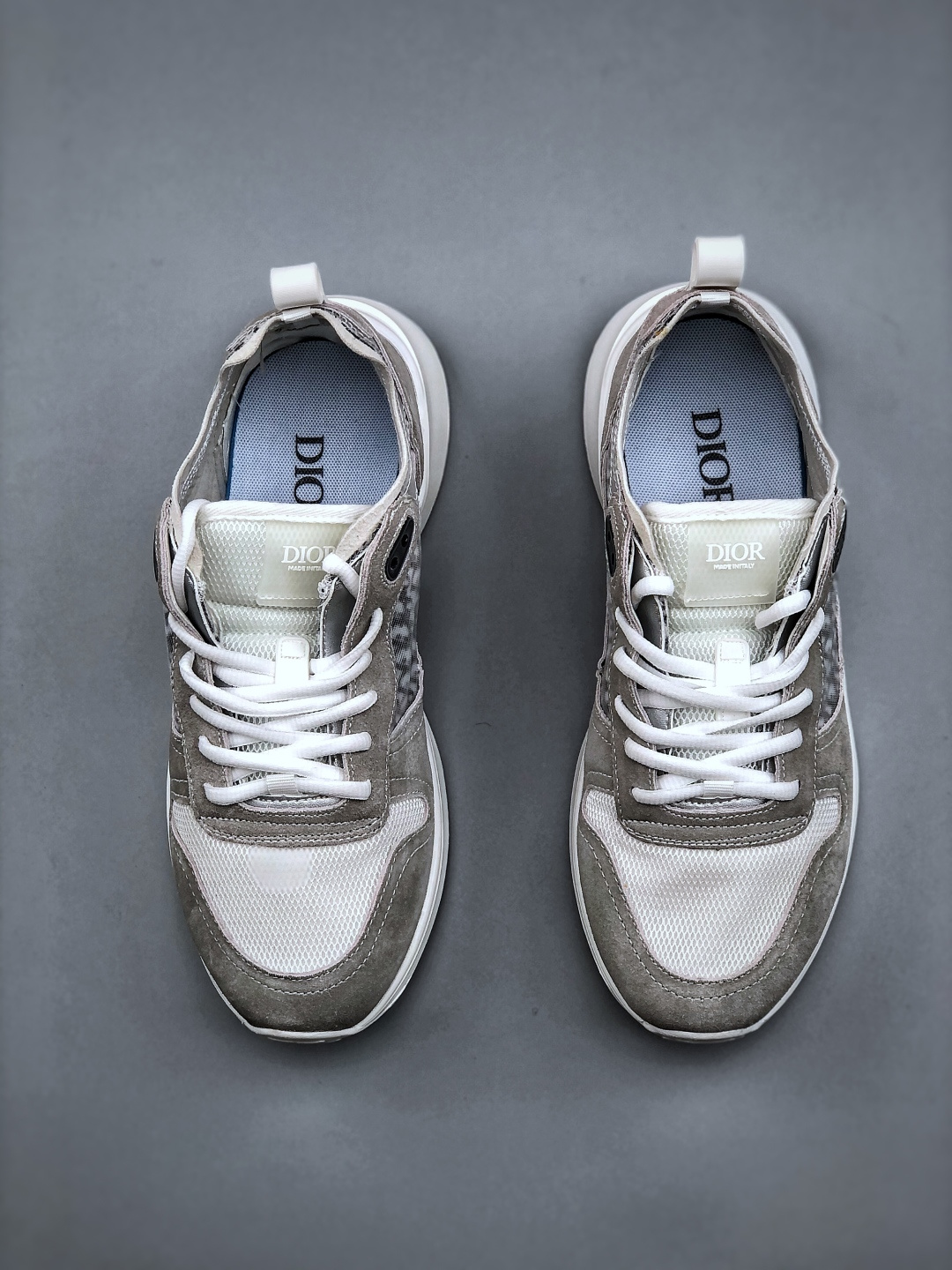 Dior B30 Sneakers Gray Mesh - Reinterprets Tennis Shoes For A Fashionable Look 6 cmp i1745783214284 6306 0 4