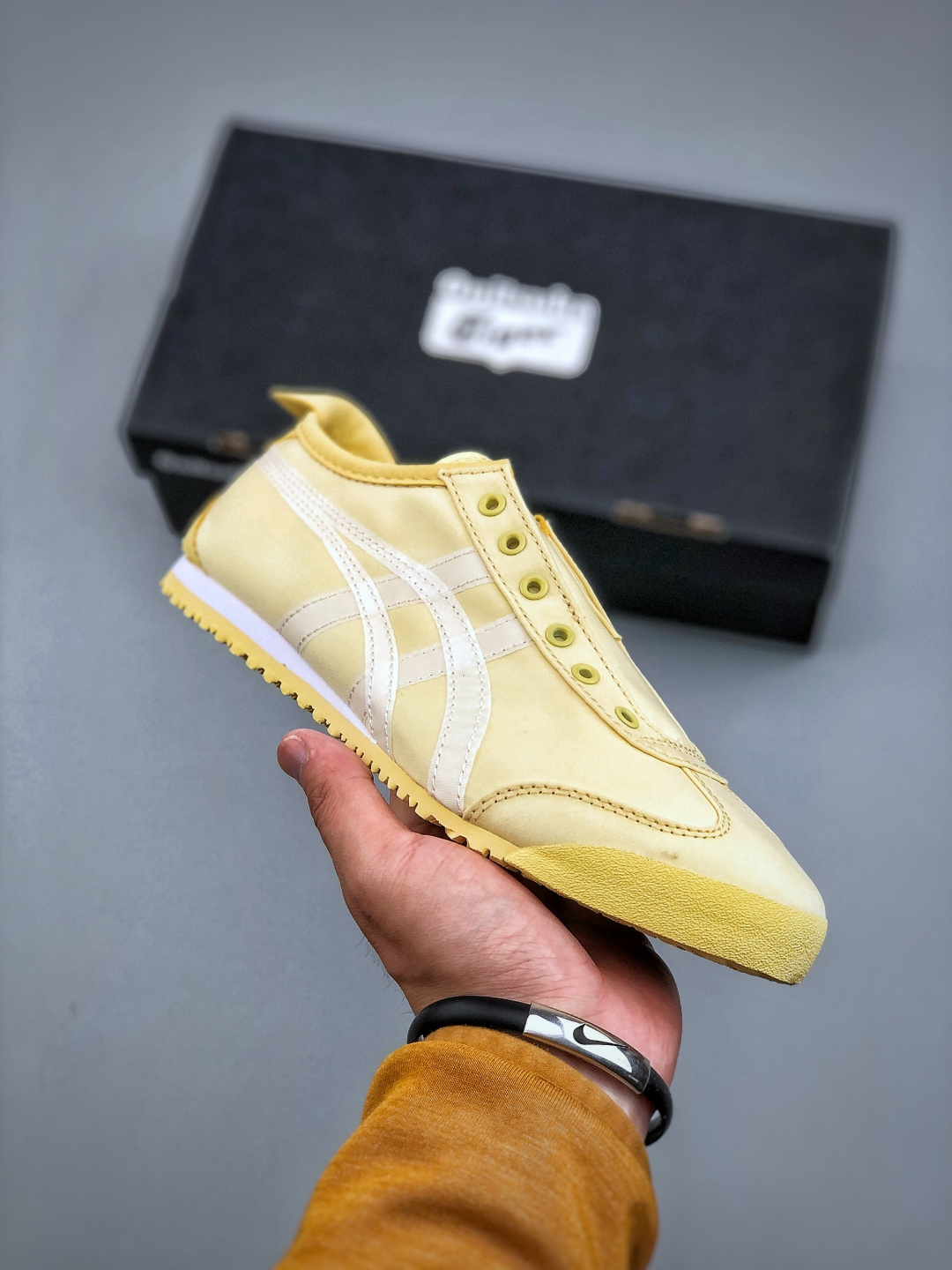 Onitsuka Tiger Mexico 66 Classic Slip-On Sneakers in Yellow