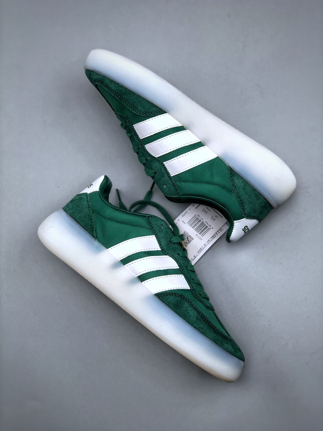 Adidas Barreda Decode Low-Top Green & White Casual Sneakers - JI2318 10 cmp i1745783532459 7822 0 8