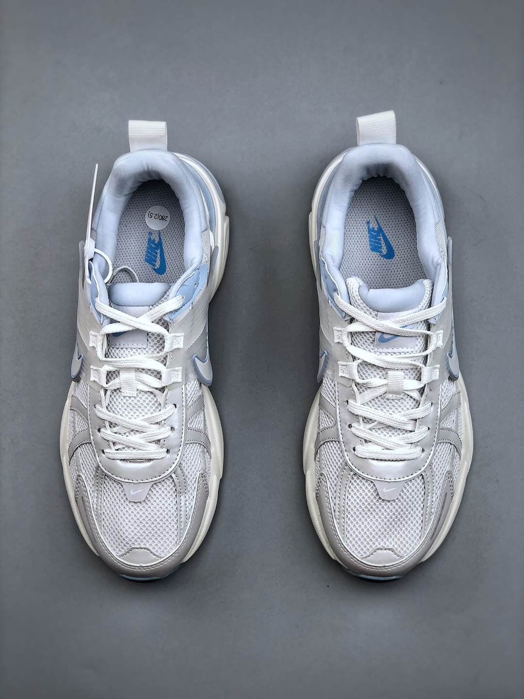 Nike V2K Runtekk Retro Low-Top Running Shoes - Cushioned, Breathable & Stylish 6 cmp i1745783599739 1259 0 4