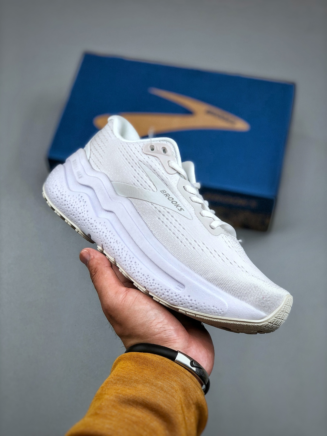 Brooks Hyperion Max 2 Running Shoes - Lightweight, Breathable, and Supportive 4 cmp i1745783796039 5239 0 0