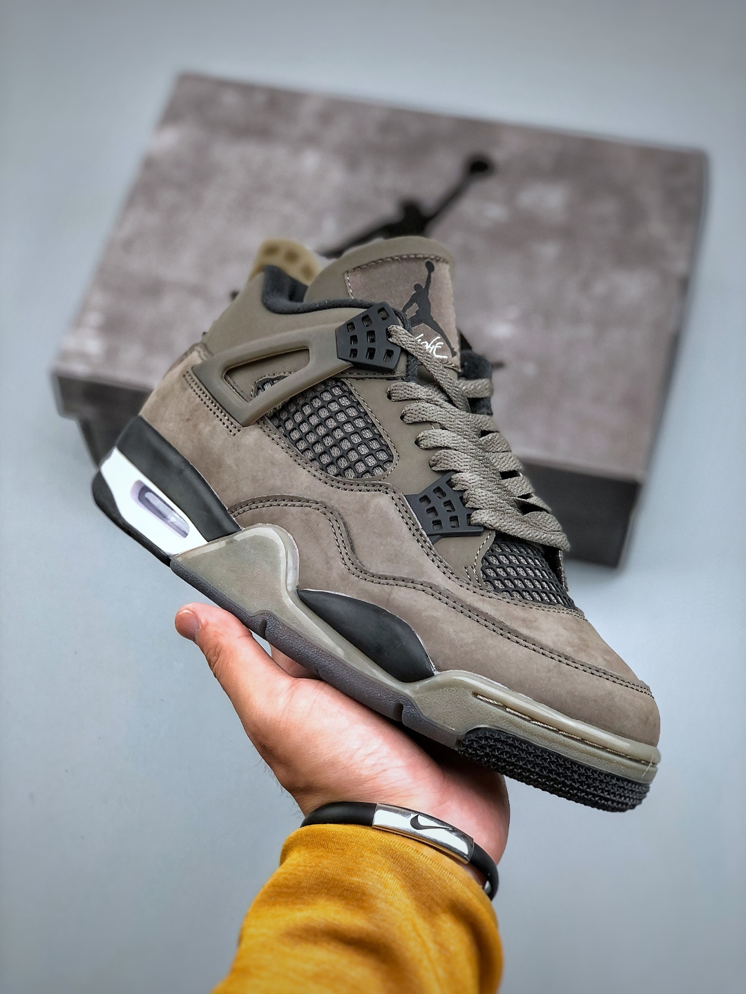 Air Jordan 4 Retro Military Olive: Premium Leather, Superior Comfort