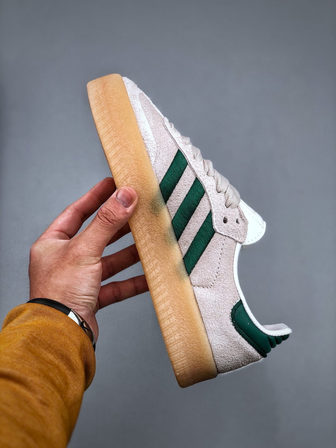 Adidas Originals Sambae Low-Top Casual Sneakers - Versatile & Stylish 3 cmp i1745874245597 7419 0 1