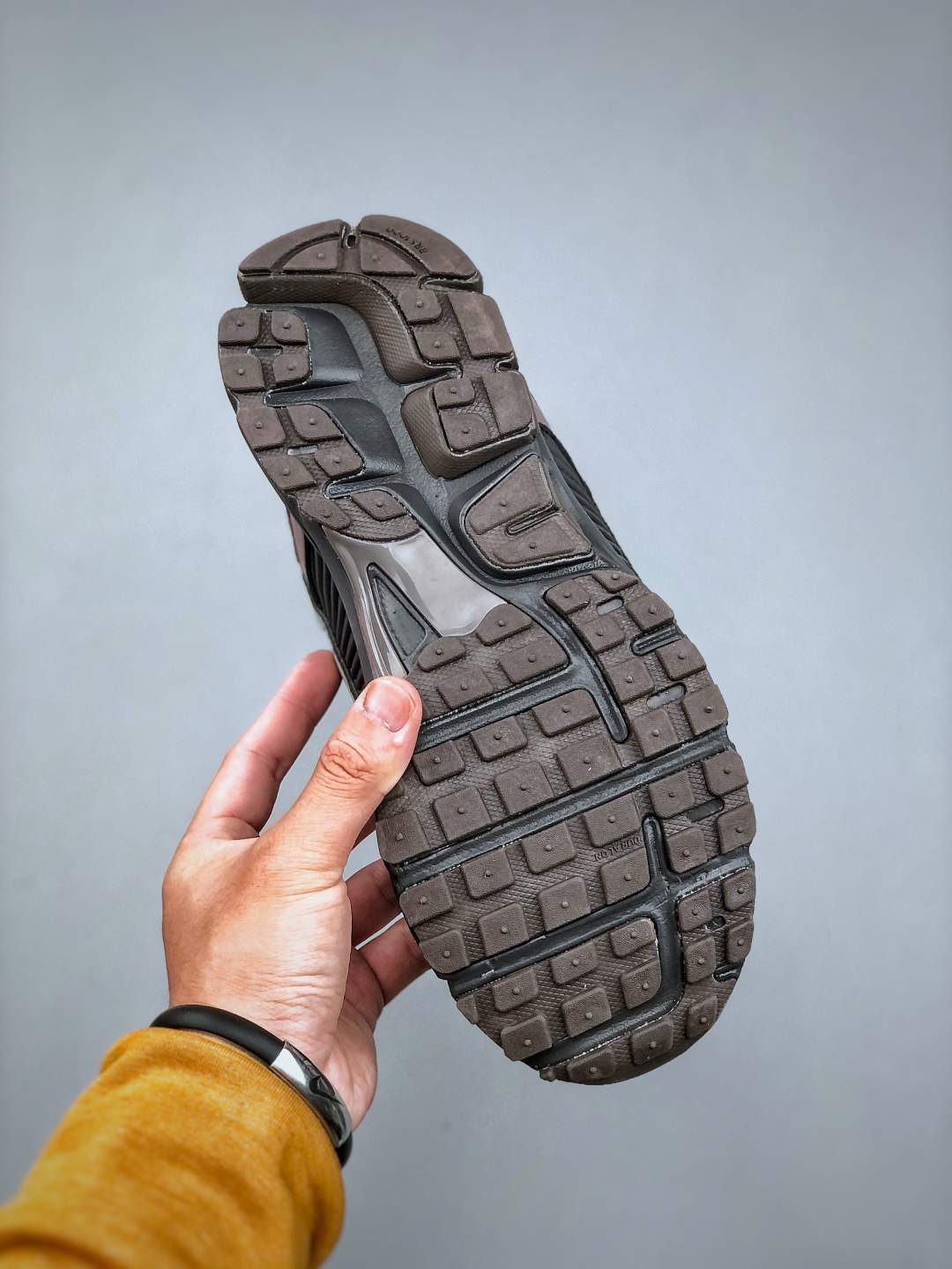 Nike ZOOM Vomero 5 SP Retro Running Shoes - Breathable Mesh Sneakers 9 cmp i1745874730393 4712 0 7