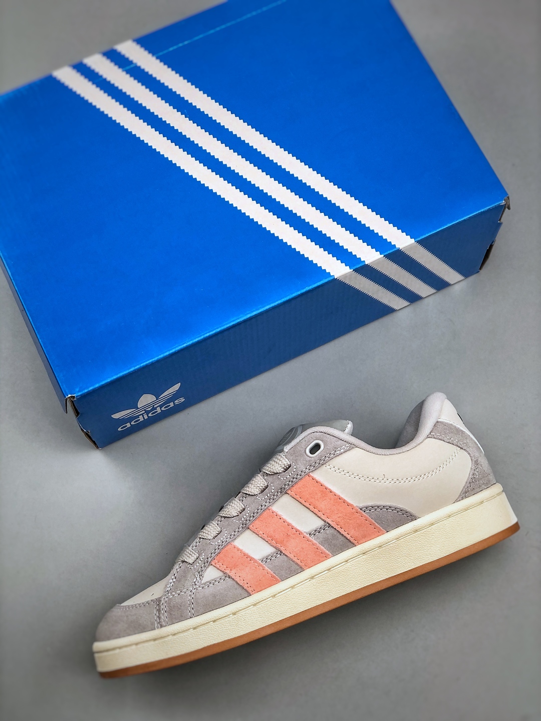 Adidas Originals Campus 00s Retro Low-Top Sneakers - JH9780 4 cmp i1745874799554 550 0 2