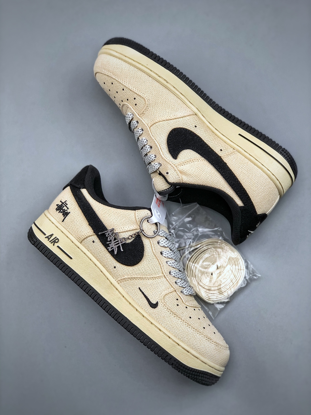 Nike Air Force 1 Low 07 x Stussy Canvas Sneakers - Limited Edition 10 cmp i1745875199038 2006 0 8